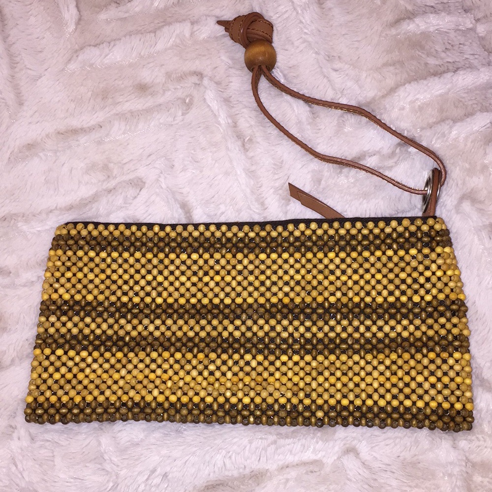cute beaded clutch - Picture 2 of 7